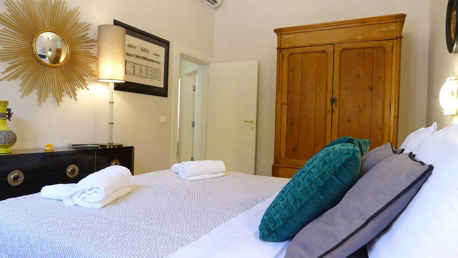 Pietro Apartment Florence